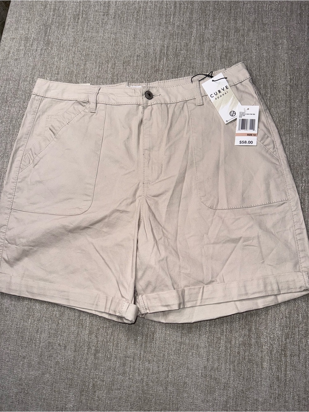 Curve Appeal Women’s Chino Shorts Bone Beige Size 12 NWT